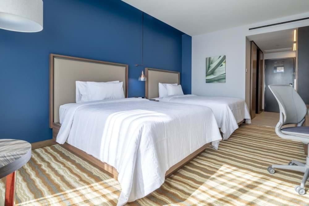 Hilton Garden Inn Чиуауа Экстерьер фото